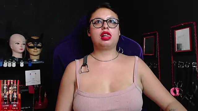 Fetishdoll_BDSM webcam