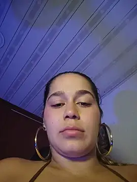 LaurenWelly_ webcam