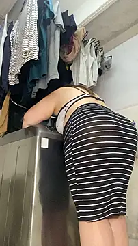 Chloee_Peach webcam
