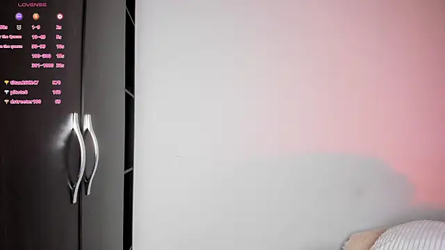 adara_evanss webcam