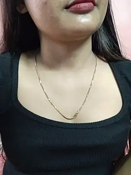 Wild-janvi webcam