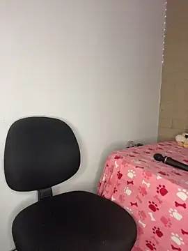 Daphnne_Curly webcam