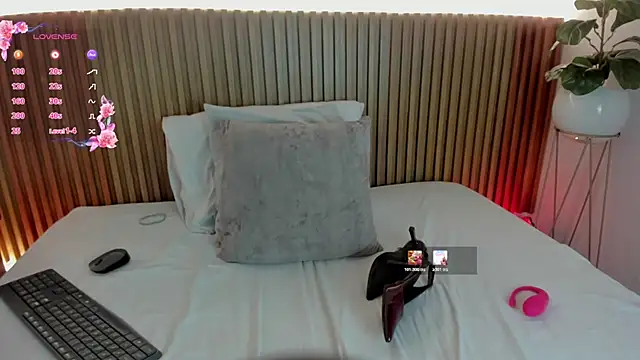 charlotte13x_ webcam