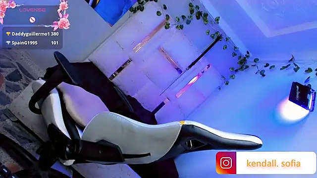 Sophiaa_doll_ webcam