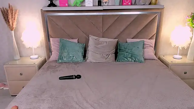MiaKarlos webcam