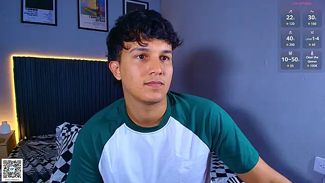 Leo_Savage_ webcam