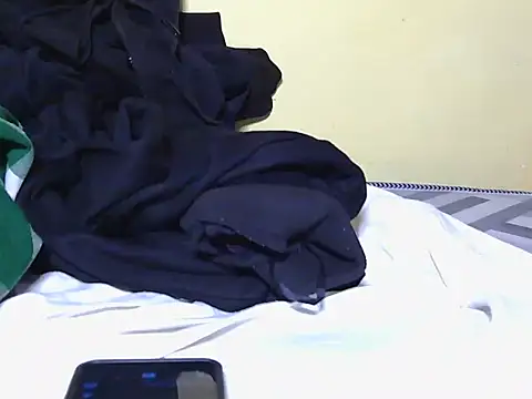 naughty_bitch2 (F young) - Bubble my big ass on dildo