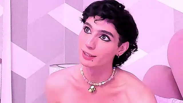 KylieMonnett webcam
