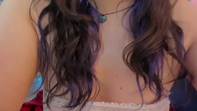 TaraTaylorr live cam on StripChat