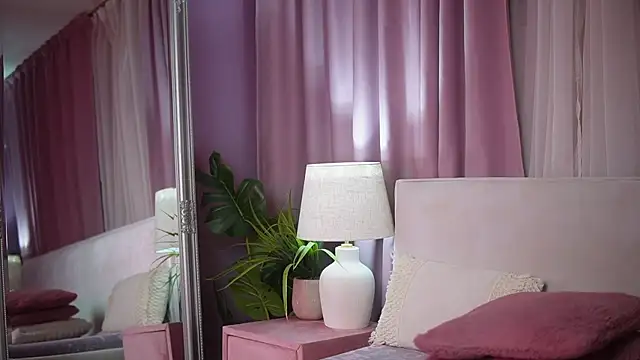AmeliaBarbie live cam on StripChat