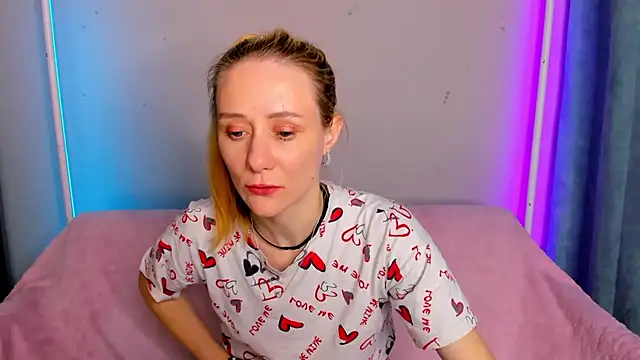 NikaBond live sex cam