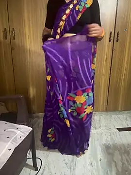 kiaraqueen7 webcam