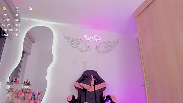 mia_yourmommy live sex cam