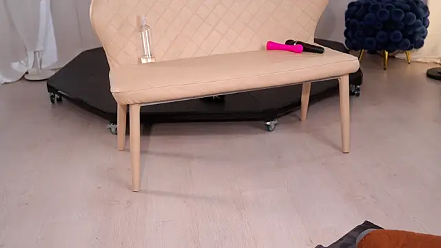 KittyCaitlin webcam