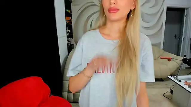 HaleySweet18 webcam