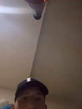 UruUru12 webcam