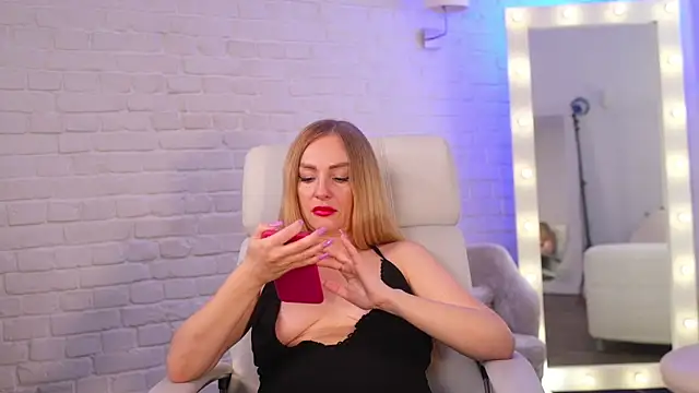 Margo_Pearls webcam