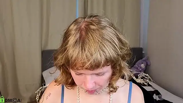 VioletDesiree webcam