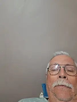 NawtyB1965 webcam
