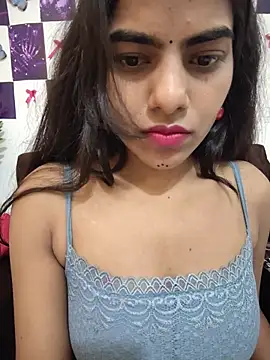 Alisha_Babyy webcam