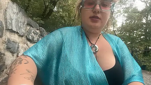 mysteradecadent webcam