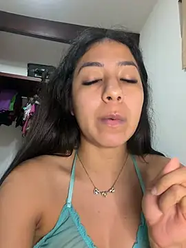 kari_rive webcam