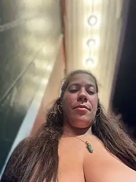 Bigbuttbrooklynn webcam