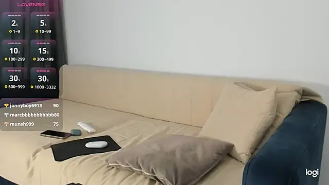 AmelinaLove webcam