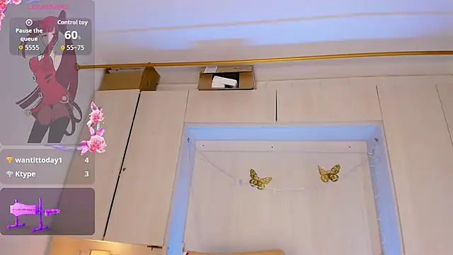 LilyWhitney webcam