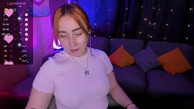 deboramoore live cam on StripChat