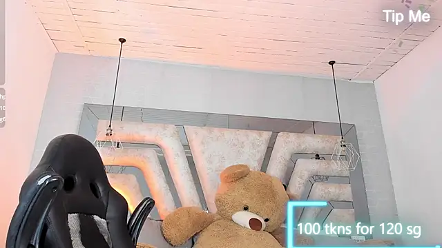 AngelineHeet webcam