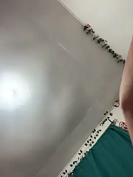 indiegirl666 webcam
