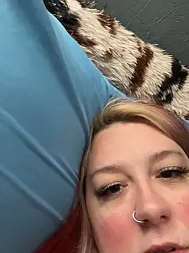 WhiteBullD317 webcam