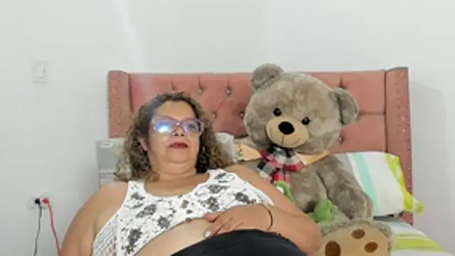 victoriaborunys webcam