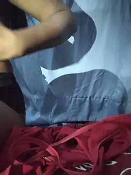 Ezabelljohn webcam
