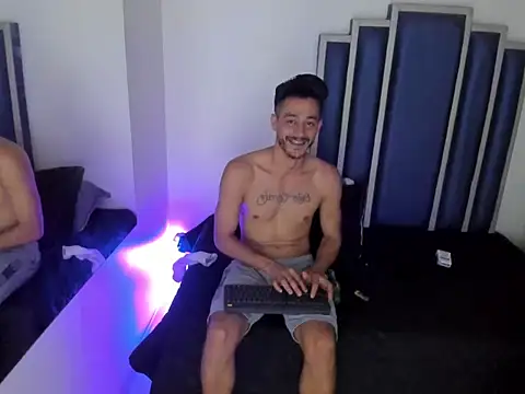 Damiam_23 webcam