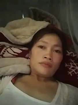 Buong-binh live cam on StripChat