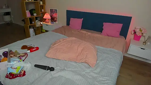 BritneyLix webcam