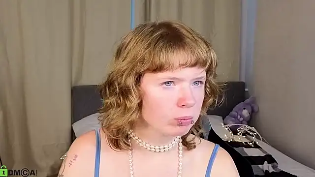 VioletDesiree webcam