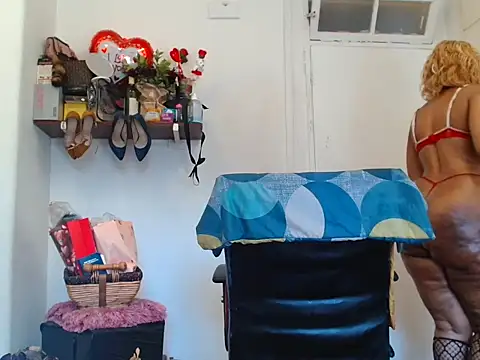 xTALLSEXYBUMx webcam