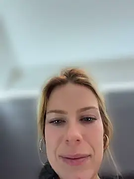 oliviafranciis webcam