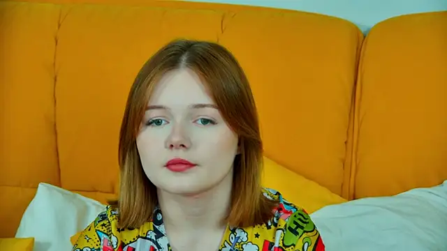 ElinaVale webcam