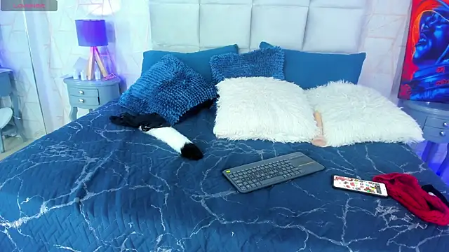 Lucas_jones webcam