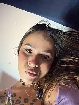 HotAlana_