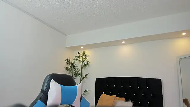 Lizzie_Williams_ webcam