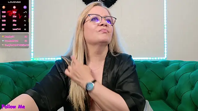 IvanaCharm webcam