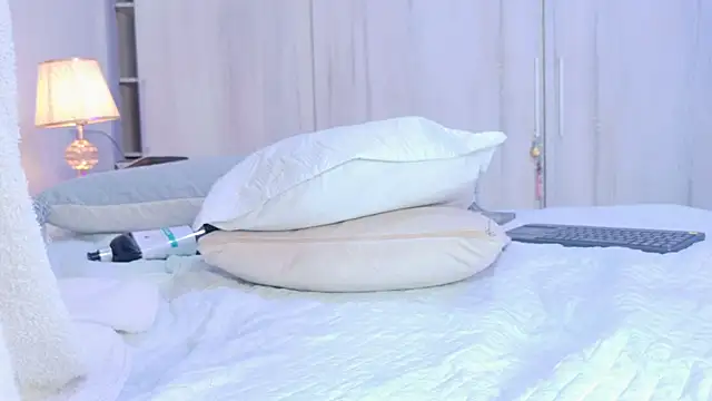 megan_rous_ webcam
