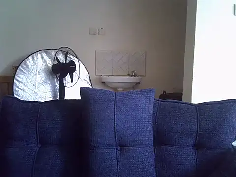 Thee_Biggest webcam
