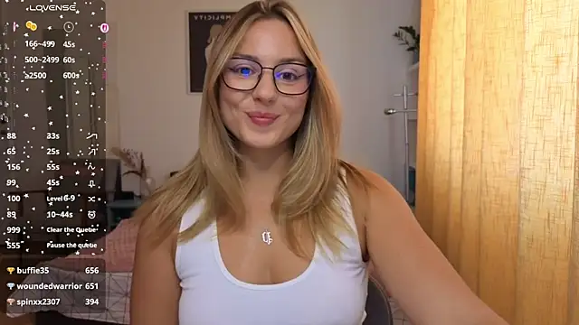 ThreeshaWhite webcam