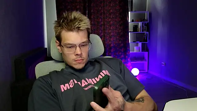 DENIS_HERE webcam